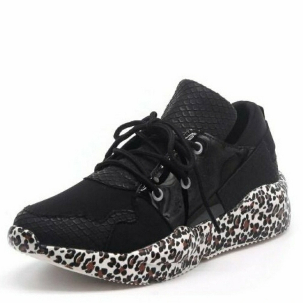 Cape Robbin Low Top Black Sneakers Brand New